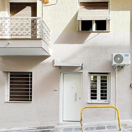 Apartmán Valtetsiou Central 50Sqm Apt In Atény Exteriér fotografie